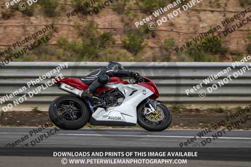 cadwell no limits trackday;cadwell park;cadwell park photographs;cadwell trackday photographs;enduro digital images;event digital images;eventdigitalimages;navarra;no limits trackdays;peter wileman photography;racing digital images;trackday digital images;trackday photos